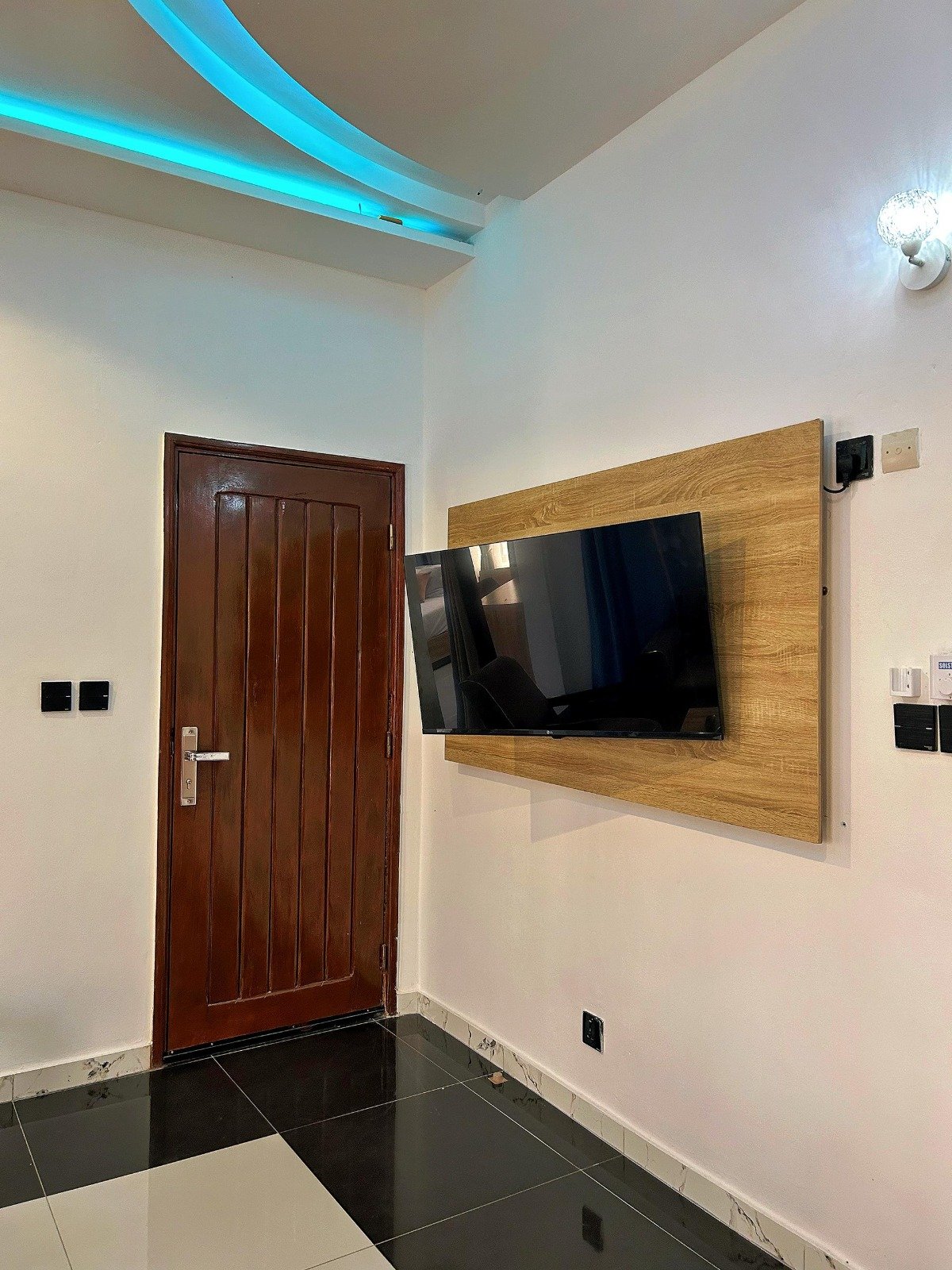 Ambiance Bekouvi Smart Suites 4